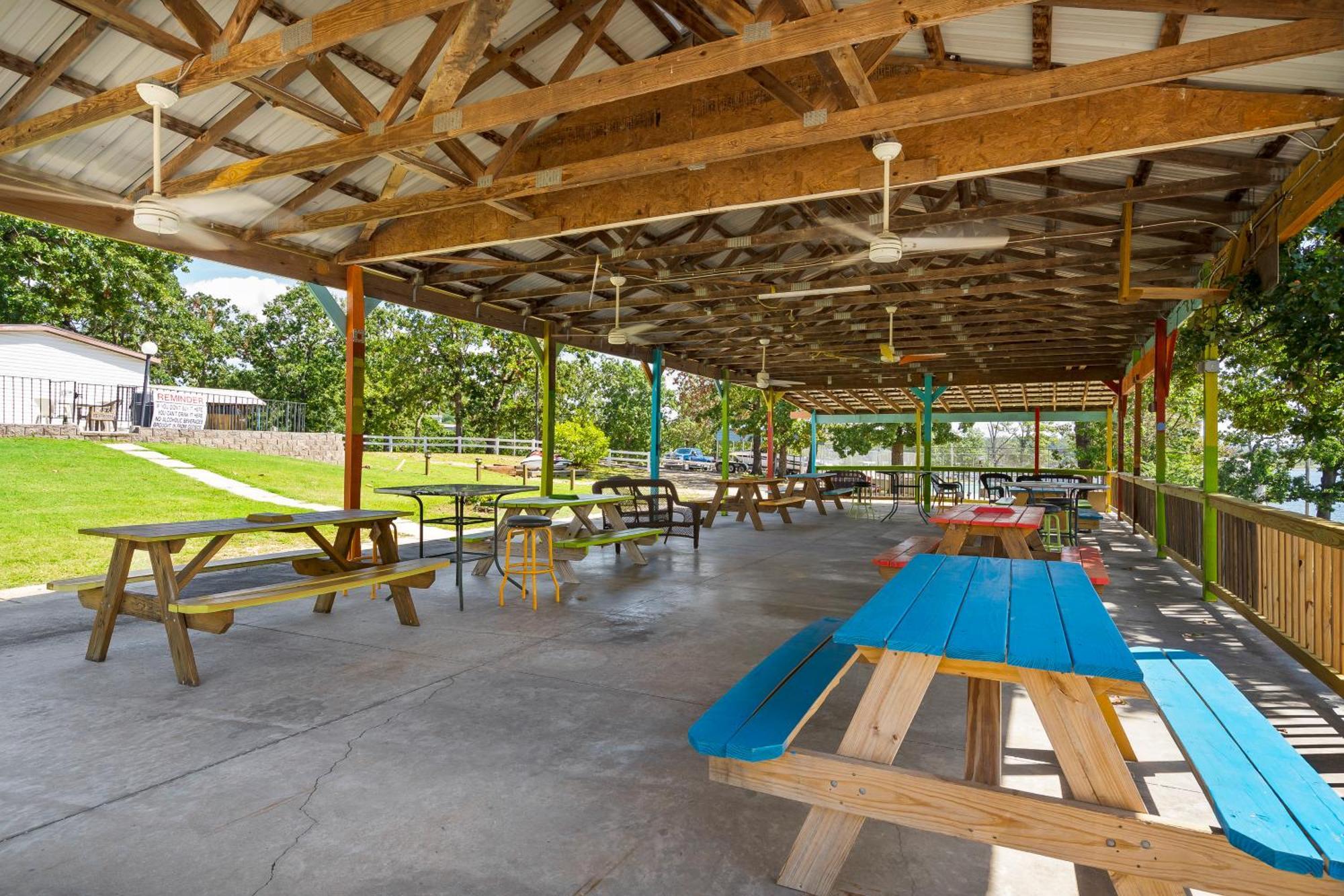 Rock Lane Resort & Marina Indian Point ภายนอก รูปภาพ